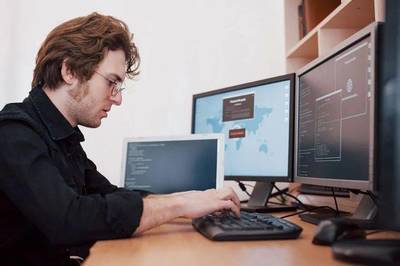 在歐亞，等風(fēng)也等你——編程世界的相遇